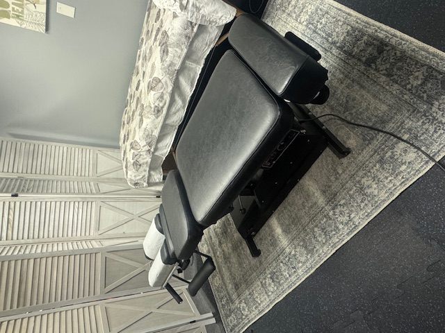 Leander 900Z Auto Flexion/Distraction Table