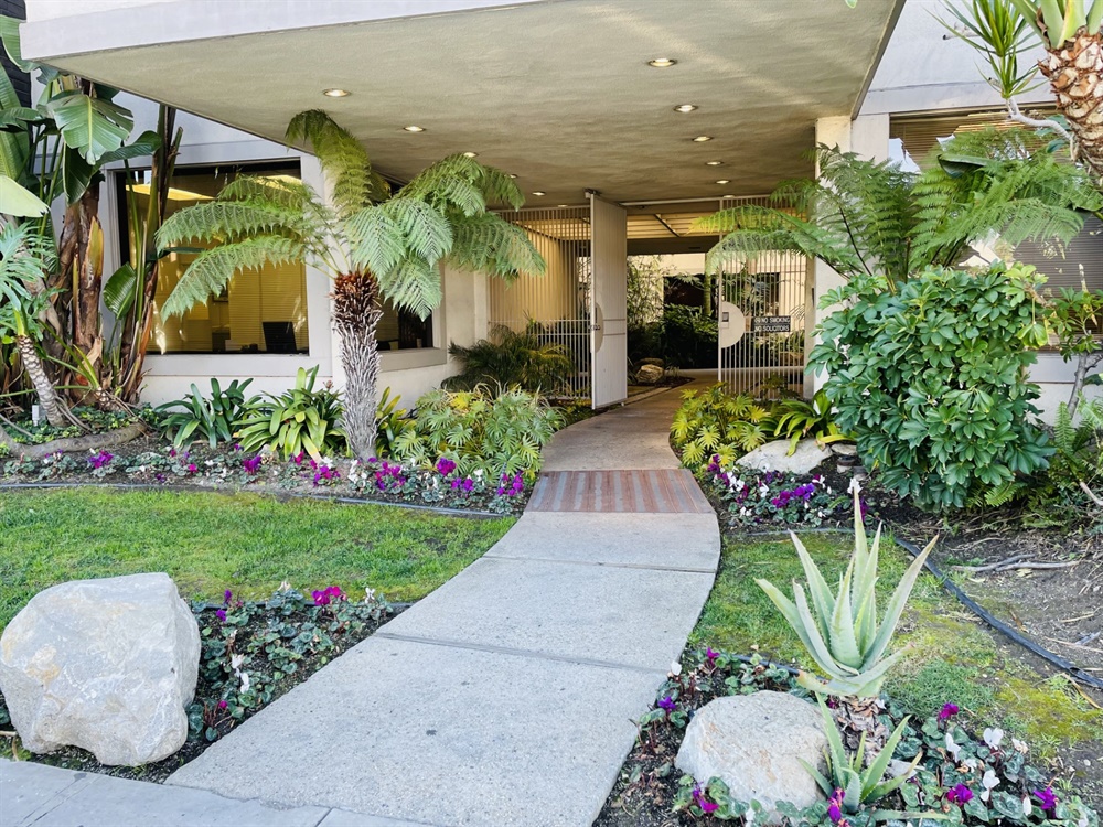 West Los Angeles Wellness Clinic Renting Space