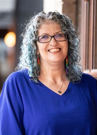 Linda Solis, PhD; UIW-SOM's Profile