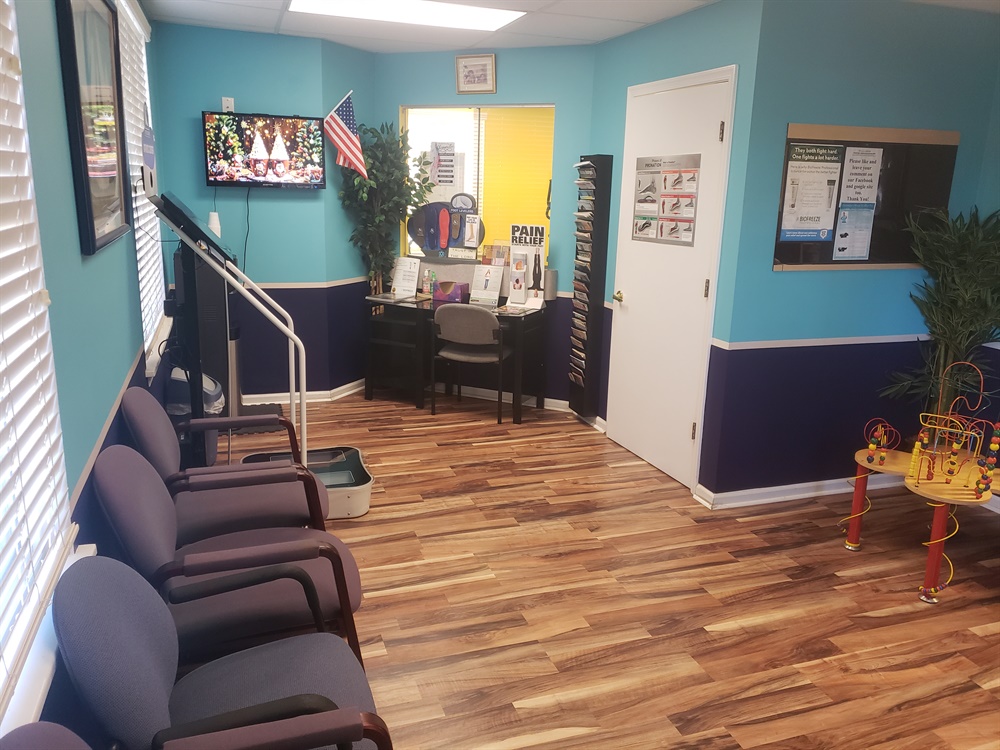 Well equipped and fully furnished Chiropractic Office