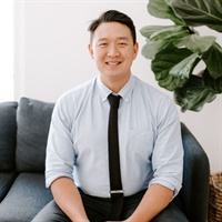 Dr. Stanton Hom's Profile