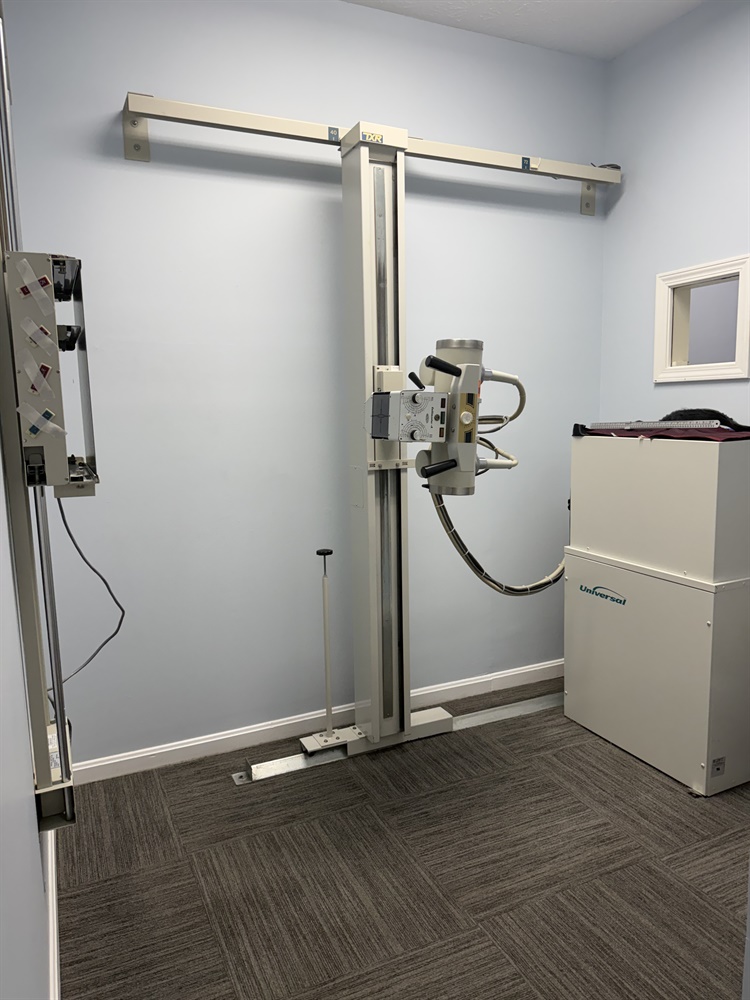 Doctor retiring: Digital X-RAY Equipment and Flexion Distraction tables for sale