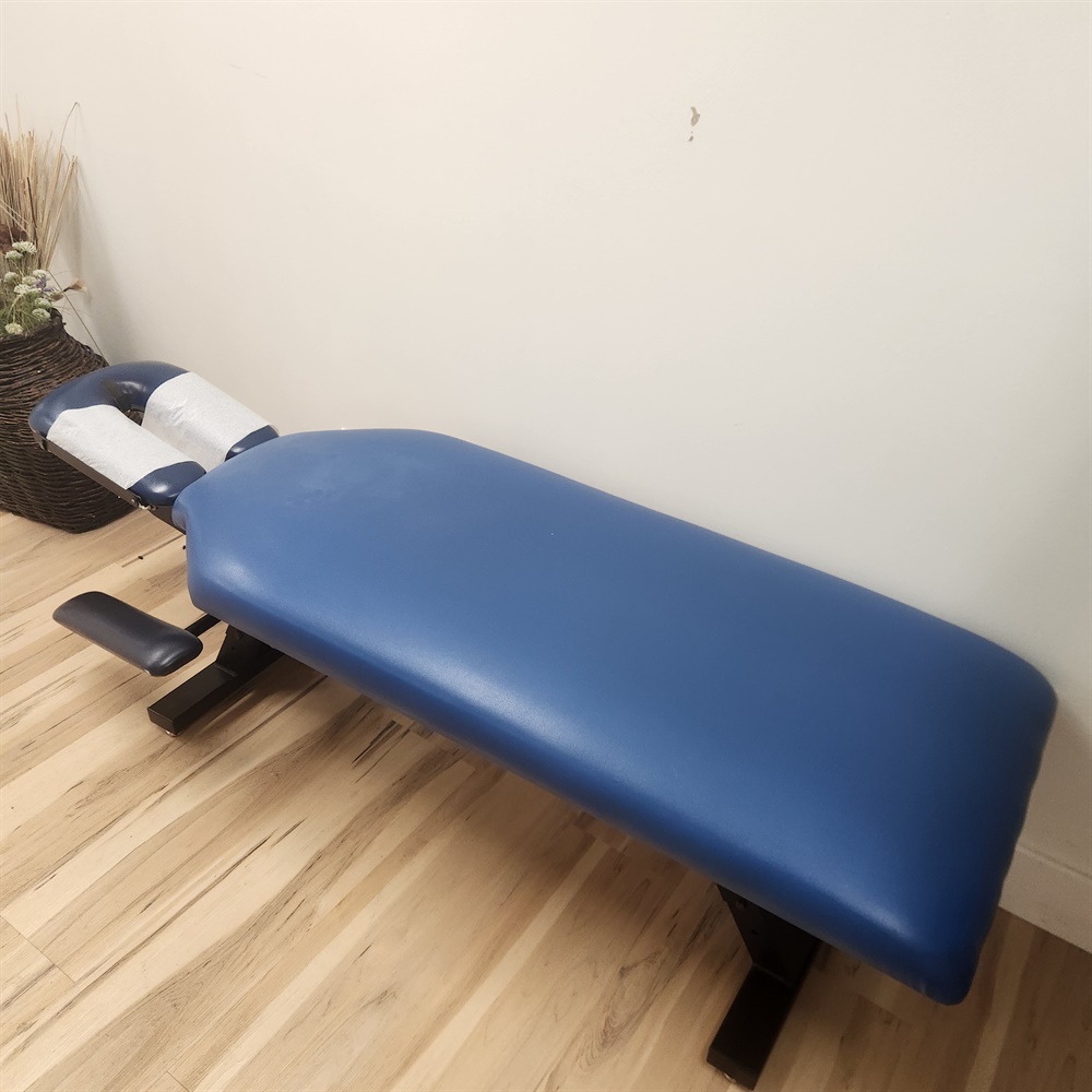 Chatanooga Flat Bench with Tilting Head Piece
