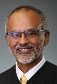 Hon. Alok Ahuja's Profile